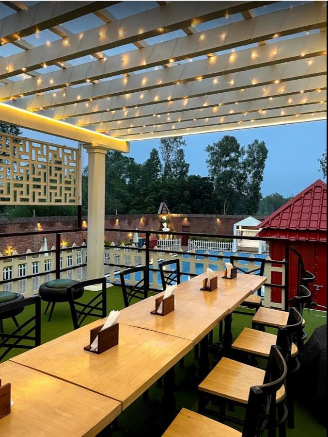 Yashmay Villa Club & Resort Gonda المظهر الخارجي الصورة
