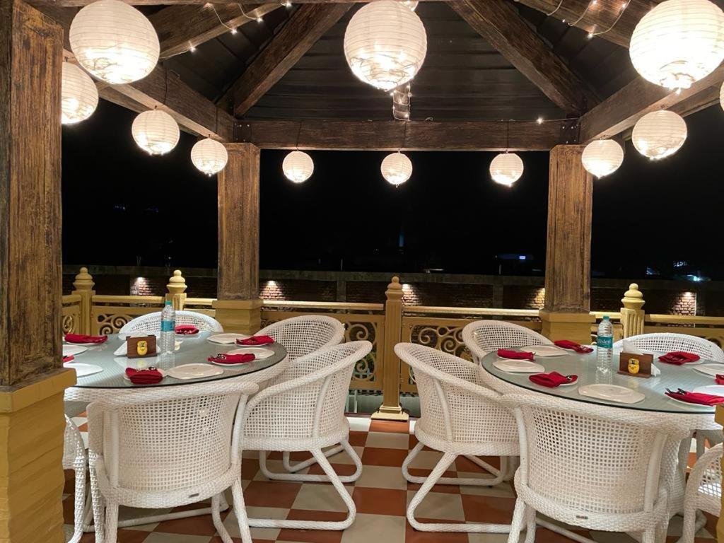 Yashmay Villa Club & Resort Gonda المظهر الخارجي الصورة