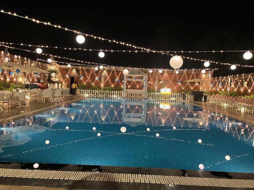 Yashmay Villa Club & Resort Gonda المظهر الخارجي الصورة