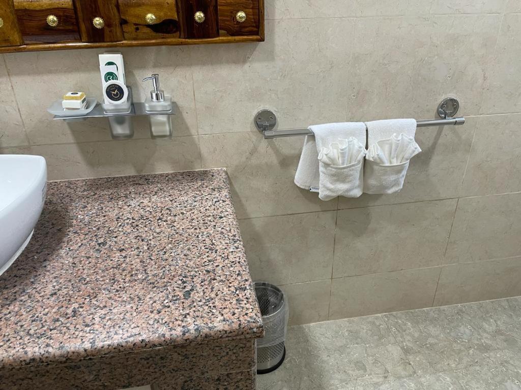 Yashmay Villa Club & Resort Gonda المظهر الخارجي الصورة